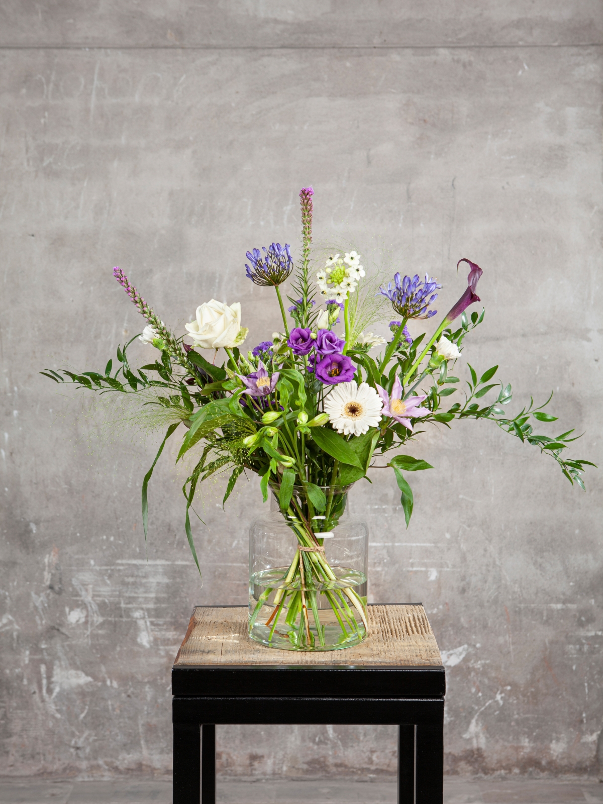 Obsessie contant geld Verbeteren BloemenVaria Veldboeket blauw paars Online boeket bloemen bloemstuk  bestellen en landelijk bezorgen