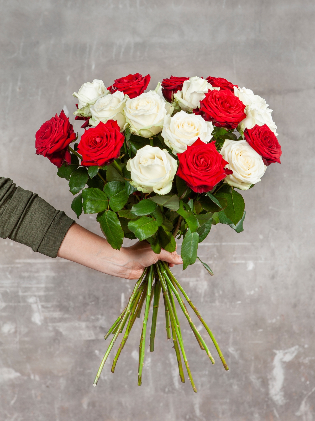 Afscheid Handvol Socialistisch BloemenVaria Boeket rode rozen Online boeket bloemen bloemstuk bestellen en  landelijk bezorgen