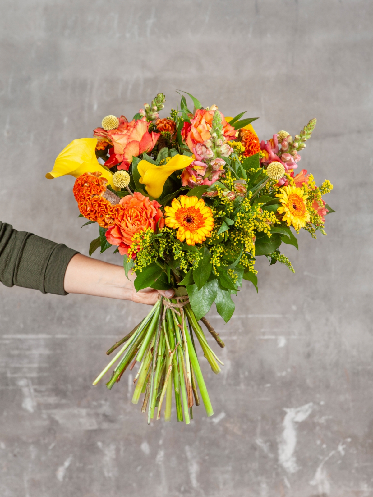 Vijfde Consumeren Doe een poging BloemenVaria Vrolijk geel boeket Online boeket bloemen bloemstuk bestellen  en landelijk bezorgen